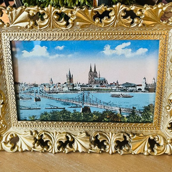 +GIFTED+VTG gold post card frame with antique post card - Picture 2 of 6
